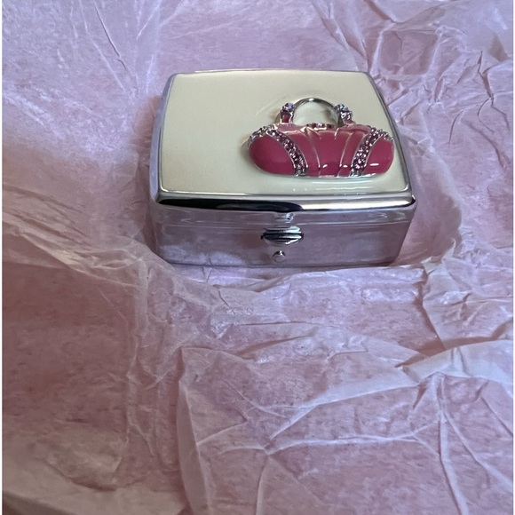 Decorative Pill Case/Box - Picture 7 of 7